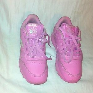 Girls Bubble Gum Pink Reebok Classic Leather Size 13.5y. Gently worn.